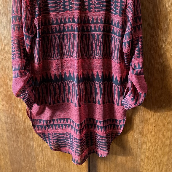 Lumiere sheer split V-neck  blouse - Picture 3 of 5